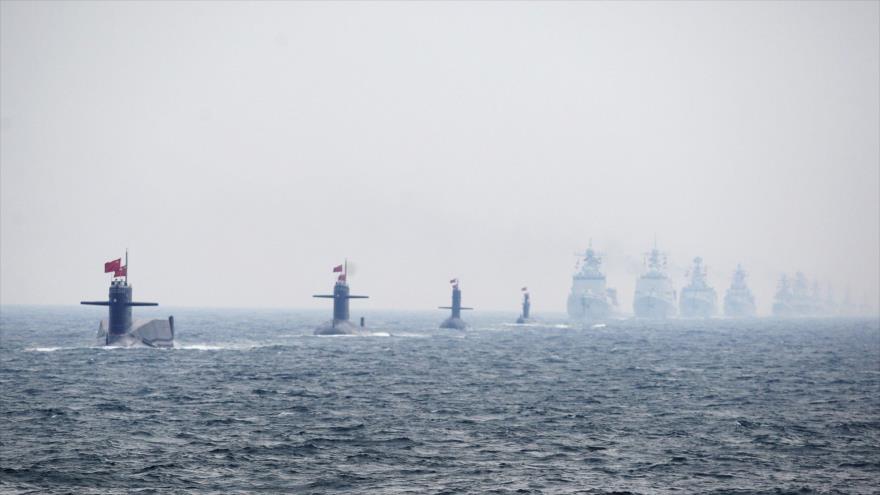 Submarinos y buques de guerra del Ejército de China se movilizan en las aguas territoriales de este país.