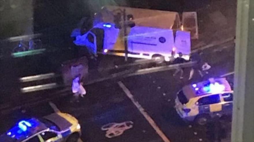 Vehículo atropella peatones en Londres; hay ‘varias víctimas’ 