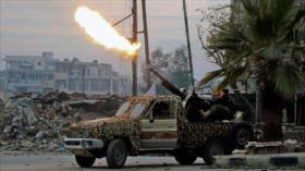 ‘Rebeldes’ dicen haber derribado un avión del Ejército sirio