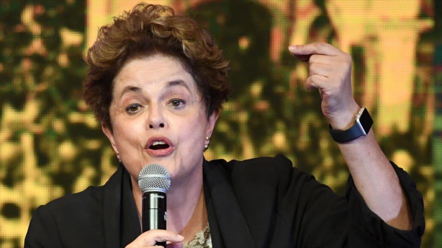 La expresidenta de Brasil Dilma Rousseff habla en el VI Congreso Nacional del Partido de los Trabajadores (PT), 2 de junio de 2017.