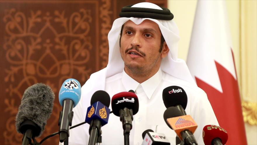 El canciller catarí, Mohamed bin Abdulrahman al-Thani, da una rueda de prensa en Doha, 25 de mayo de 2017.
