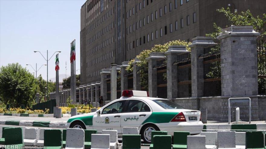 Daesh asume la autoría de dos atentados terroristas en Teherán