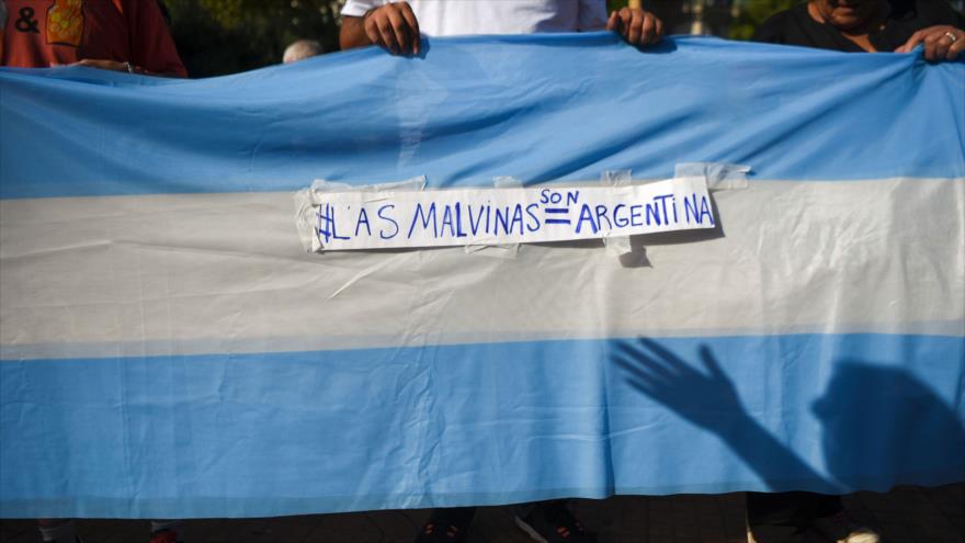 Una manifestación en reclamo de la soberanía de Argentina sobre las islas Malvinas en Buenos Aires, capital, 3 de enero de 2017,