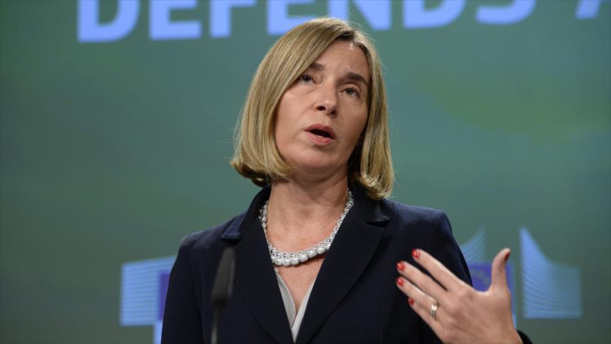 La jefa de la Diplomacia de Europa, Federica Mogherini, habla con la prensa sobre el futuro de la Defensa Europea en Bruselas, 7 de junio de 2017. 