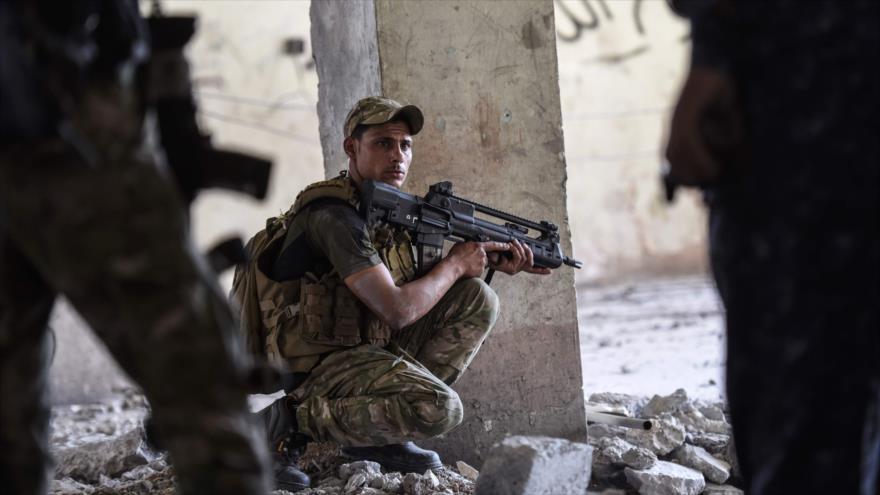 Tropas iraquíes luchan contra terroristas de Daesh en Mosul, 12 de junio de 2017.