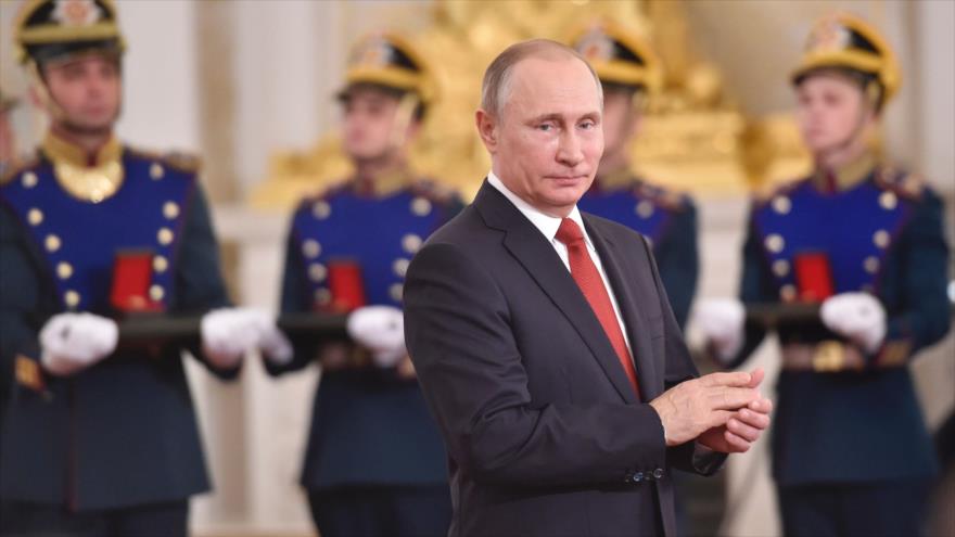 El presidente ruso, Vladimir Putin, durante una ceremonia por el Día de Rusia, en el Gran Palacio del Kremlin de Moscú (capital), 12 de junio de 2017.