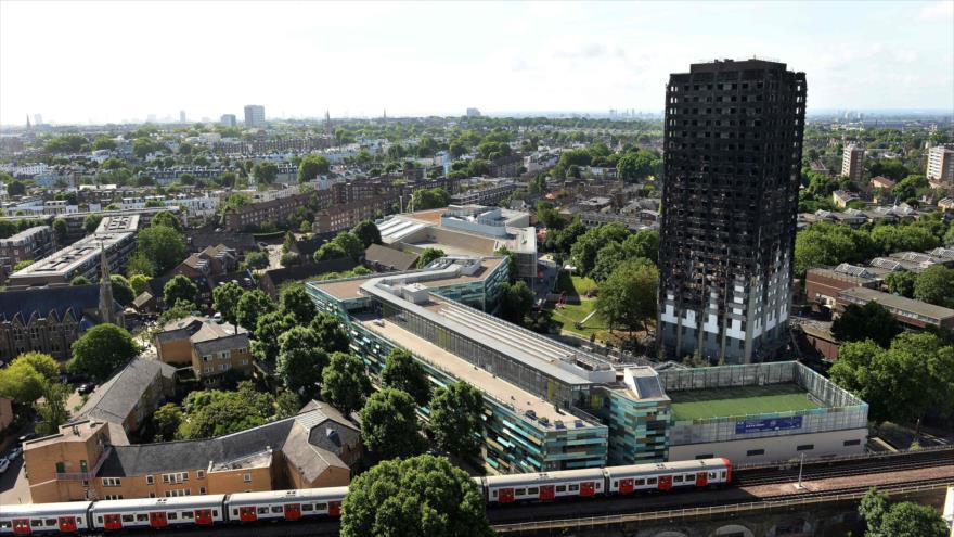 Elevan a 30 muertos el balance del incendio de Grenfell Tower 