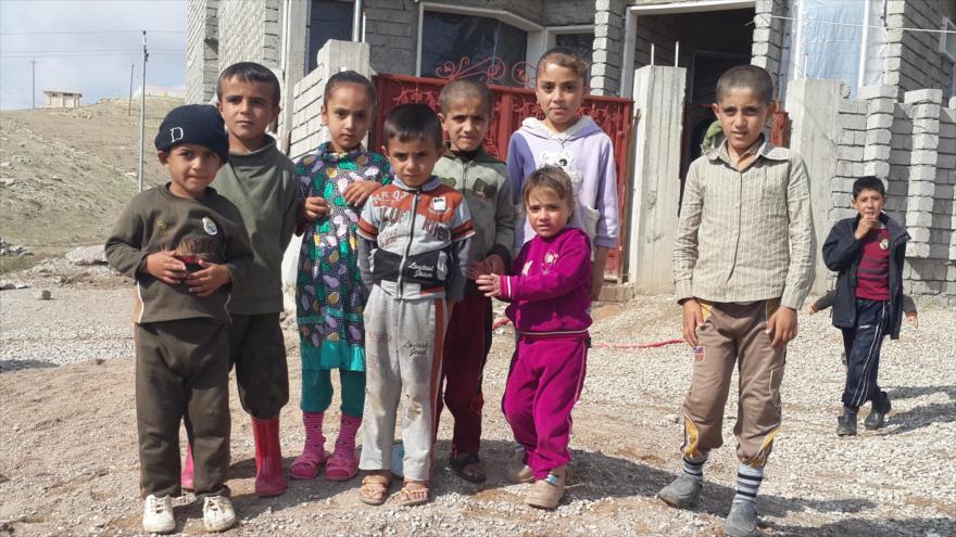Niños izadíes en la región del Kurdistán iraquí, noviembre de 2014.
