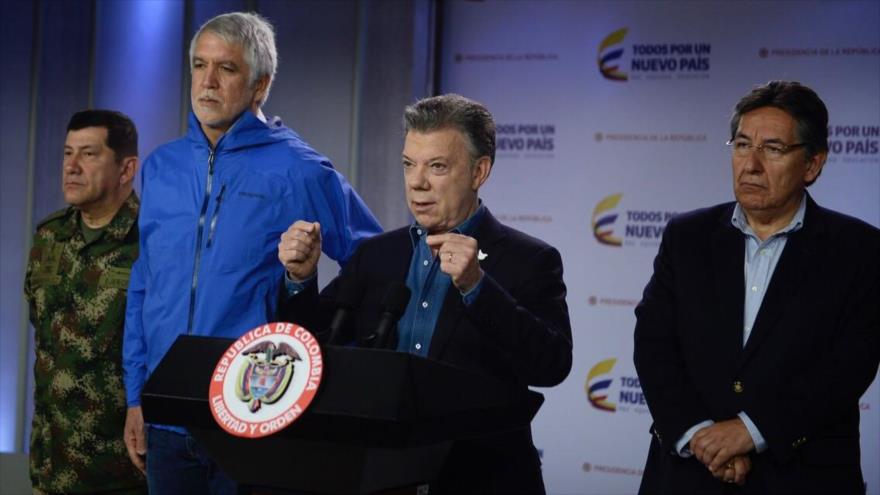 Santos defiende la paz en Colombia tras atentado en Bogotá
