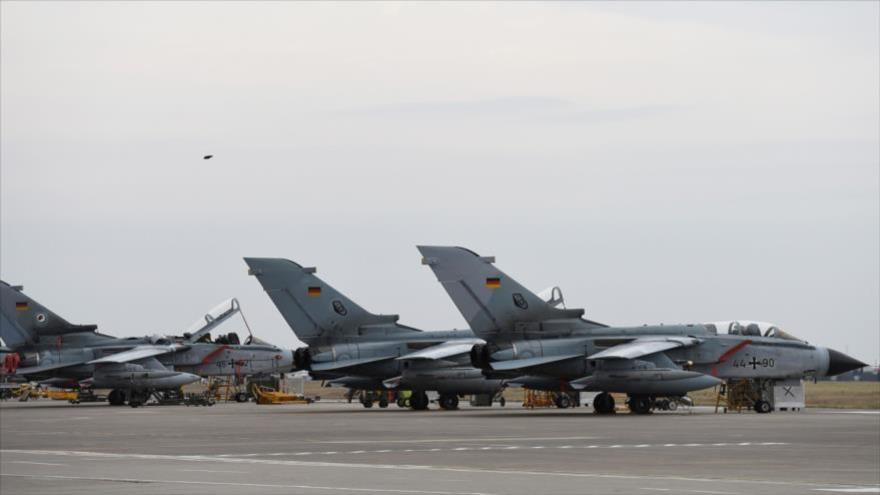 Aviones de combate de Alemania desplegados en la base aérea de la OTAN en Incirlik, en Turquía.