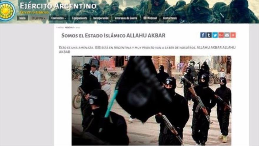El sitio oficial del Ejército argentino fue hackeado este lunes con una foto y supuestas amenazas del grupo terrorista Daesh, 19 de junio de 2017.