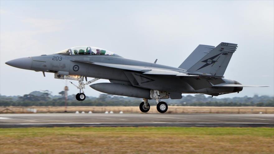 Un avión de combate F/A-18 Super Hornet de la Real Fuerza Aérea Australiana.