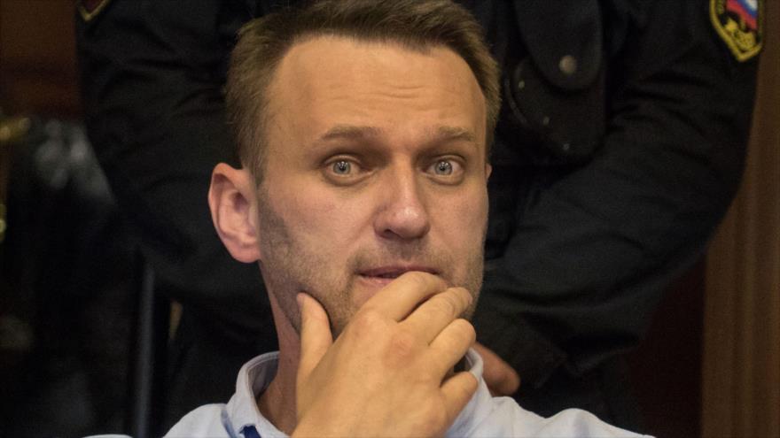 El líder opositor ruso Alexei Navalni asiste a una audiencia en Moscú (capital), 16 de junio de 2017.