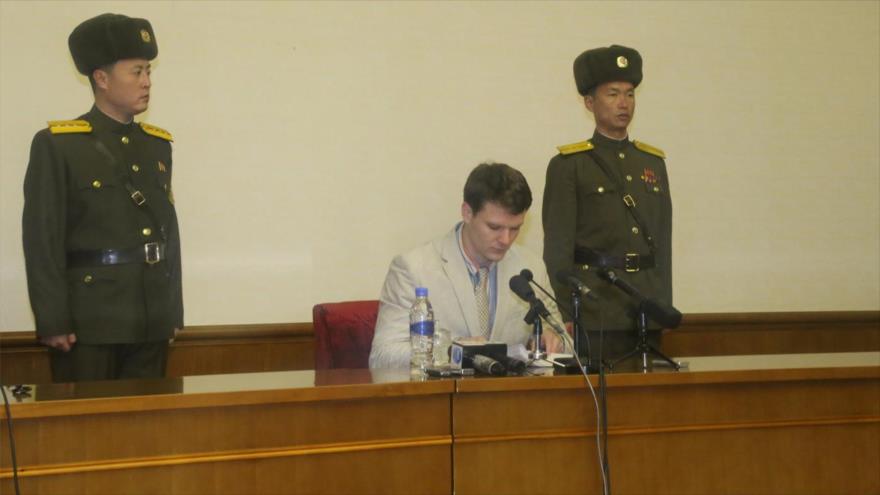 Otto Warmbier, estudiante norteamericano detenido en Pyongyang, comparece ante una corte norcoreana, 2016.