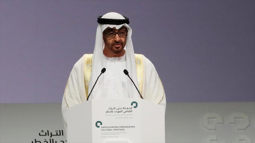 Mohamad bin Zayed Al Nahyan, el príncipe heredero de los Emiratos Árabes Unidos (EAU), ofrece discurso en un evento en Abu Dhabi.