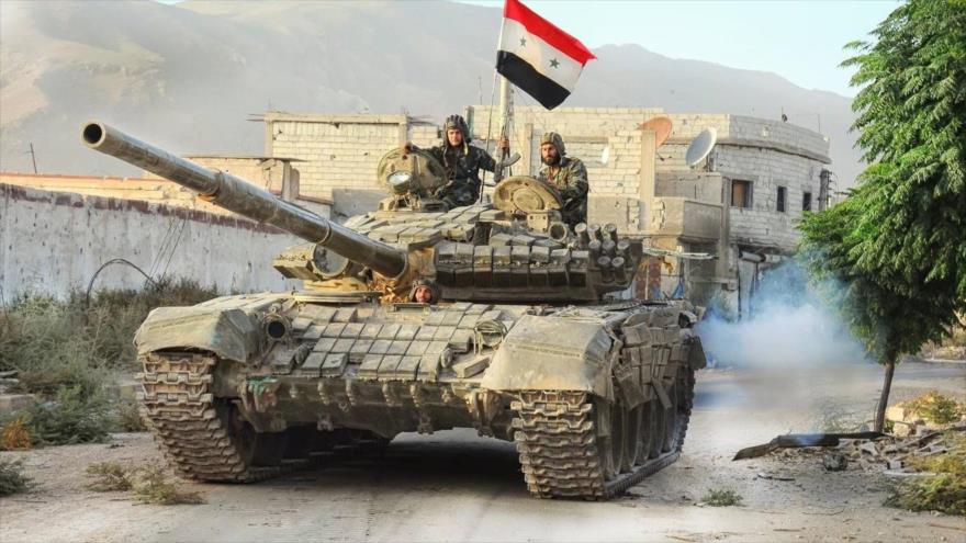 Vídeo: ‘Batalla de tanques’ entre Ejército sirio y Daesh