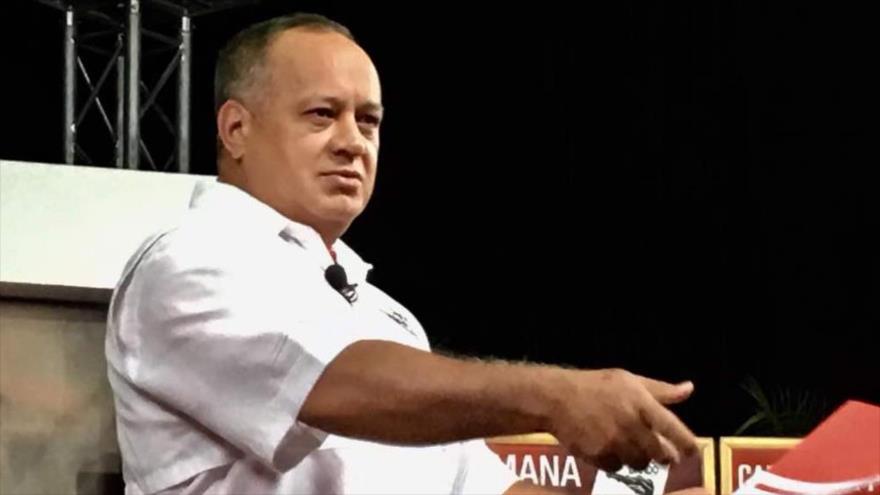 El primer vicepresidente del Partido Socialista Unido de Venezuela (PSUV), Diosdado Cabello, en su programa Con el Mazo Dando, 28 de junio de 2017.