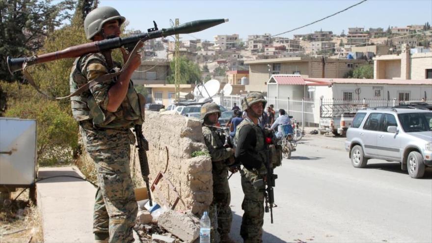Soldados libaneses estacionados en Arsal, cerca de la frontera con Siria.