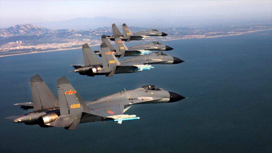 Aviones de combate de Fuerza aérea de China.