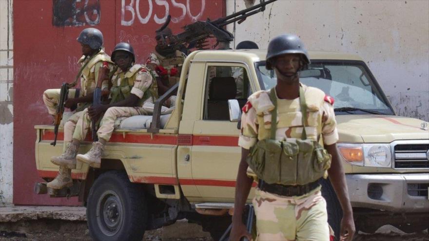Soldados nigerianos en el campo militar Bosso, en la ciudad suroriental de Diffa, 17 de junio de 2016.