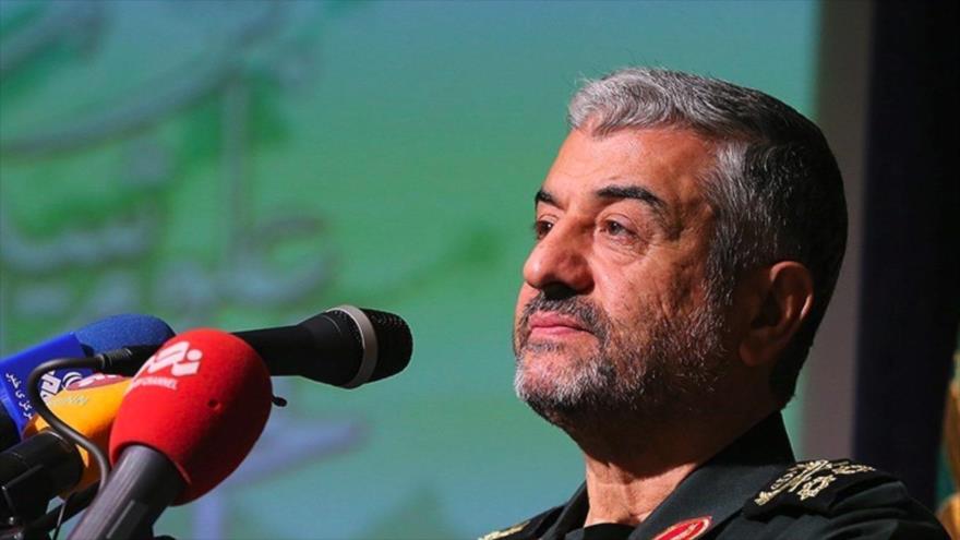 El comandante en jefe del CGRI, el general de división Mohamad Ali Yafari.