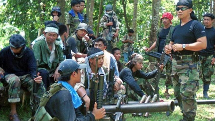 Integrantes del grupo terrorista Abu Sayyaf, que opera en el sur del archipiélago de Filipinas.