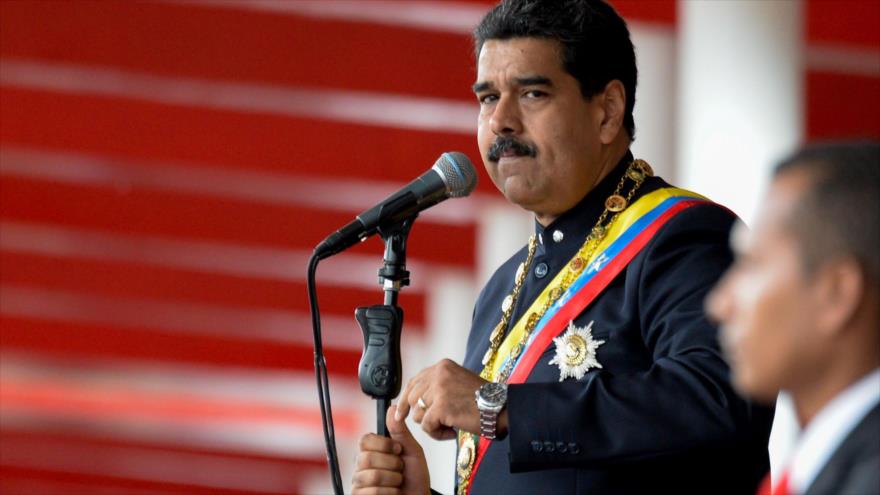 Maduro pide justicia para ‘riña y violencia’ en el Parlamento