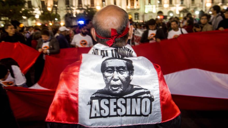 Multitudinaria marcha en Perú contra eventual indulto a Fujimori