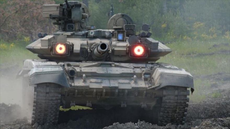 Un tanque T-90 del Ejército de Rusia durante ejercicios militares.
