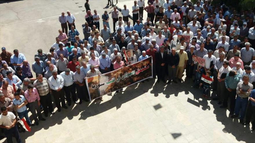 Los habitantes de la región de Al-Quneitra protestan contra la ocupación de los altos de Golán por Israel, 9 de julio de 2017.