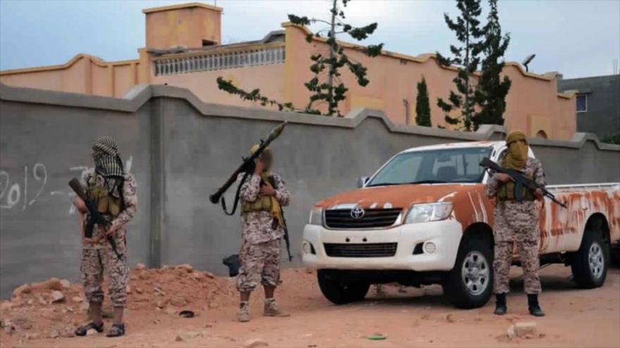 Miembros del grupo terrorista EIIL (Daesh, en árabe) en una ciudad libia.