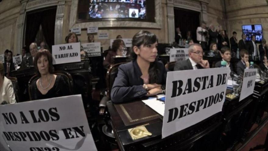 Cámara de Diputados de Argentina denuncia las políticas económicas de Mauricio Macri, mayo de 2016.