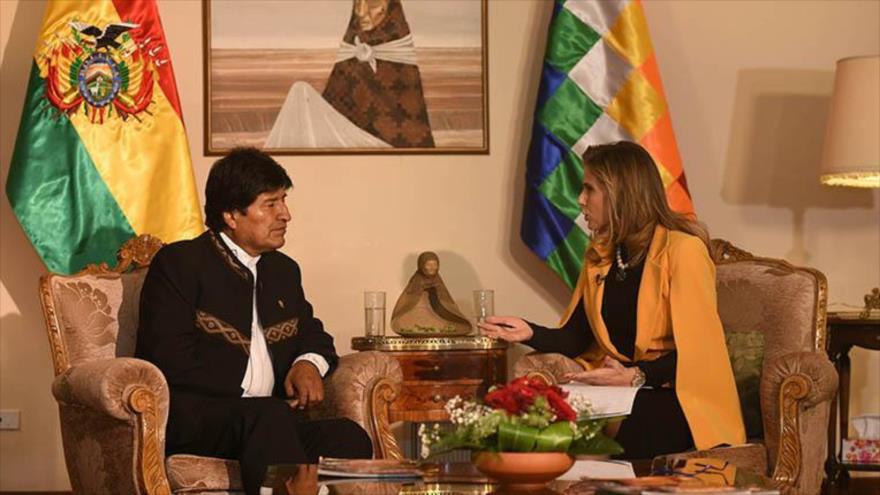 El presidente de Bolivia, Evo Morales, durante una entrevista con el canal privado PAT, 11 de julio de 2017.