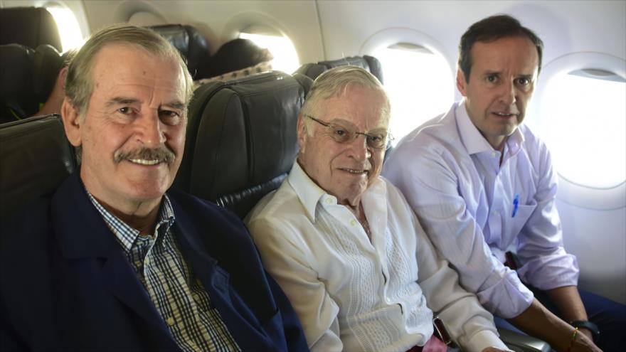 Expresidentes de México, Costa Rica y Bolivia, Vicente Fox, Miguel Ángel Rodríguez y Jorge Quiroga, respectivamente, en su vuelo a Caracas, 15 de julio de 2017.