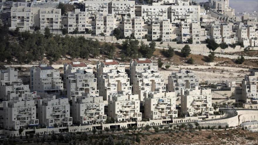 Vista general de un asentamiento ilegal israelí en Al-Quds (Jerusalén).