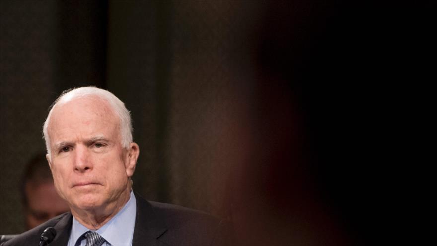 El veterano senador estadounidense John McCain.