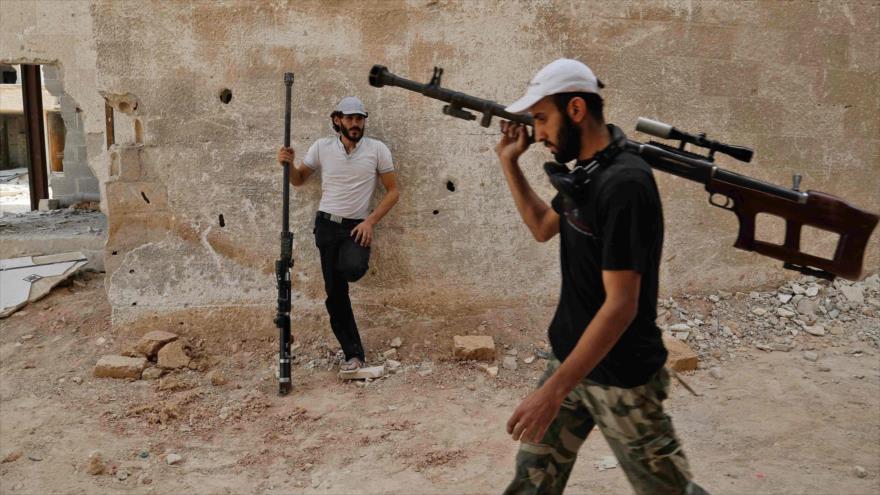 Rebeldes sirios del grupo Faylaq al-Rahman en Ain Tarma, este de Guta Oriental, 20 de julio de 2017.