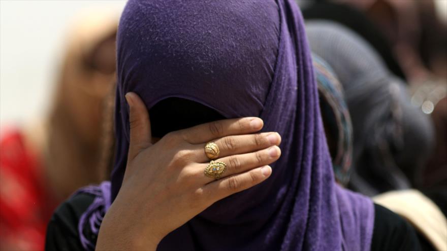 Una mujer desplazada iraquí en el campo de Yadah, en las afueras de la localidad de Al-Qayara, al sur de Mosul, 19 de julio de 2017