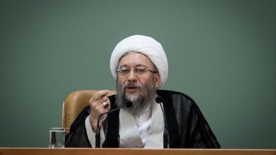 El presidente del Poder Judicial de Irán, el ayatolá Sadeq Amoli Lariyani.