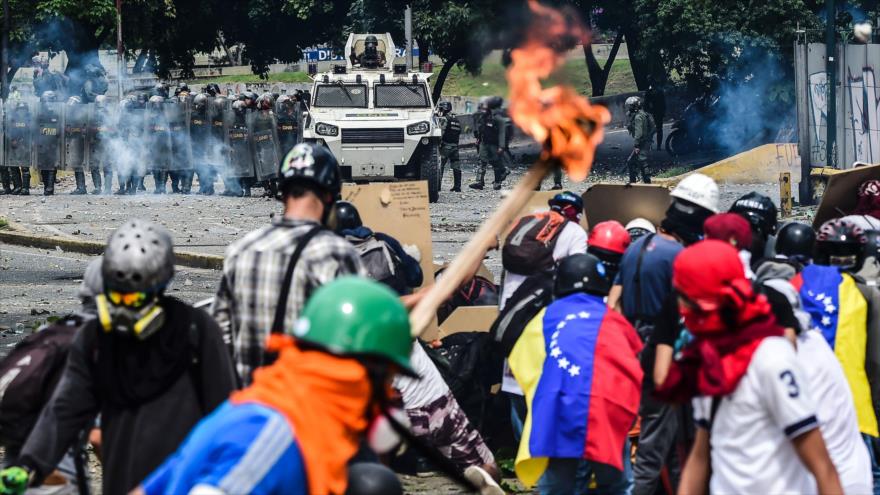 Partidos españoles dan su apoyo a la Constituyente de Maduro