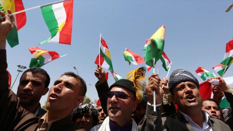 Los kurdos iraquíes manifiestan a favor de la independencia de Kurdistán en Erbil (capital de esa región semiautónoma), 3 de julio de 2014.