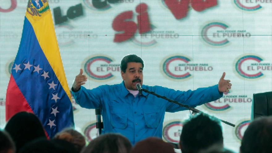 El presidente venezolano, Nicolás Maduro, hablando durante un acto con simpatizantes en Caracas, la capital, 25 de julio de 2017.