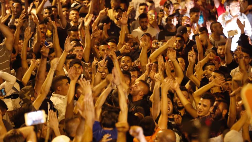 Palestinos celebran retirada de medidas de seguridad en Al-Aqsa