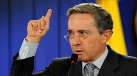 Álvaro Uribe llama a FFAA de Venezuela a rebelarse contra Maduro