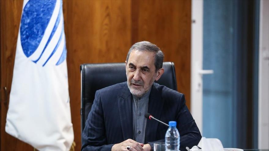 El director del Centro de Estudios Estratégicos del Consejo de Discernimiento del Sistema de la República Islámica de Irán, Ali Akbar Velayati, 30 de julio de 2017.