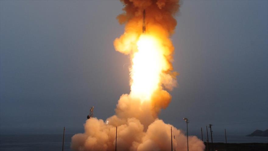 EEUU lanza misil ICBM en medio de temores de guerra con Pyongyang