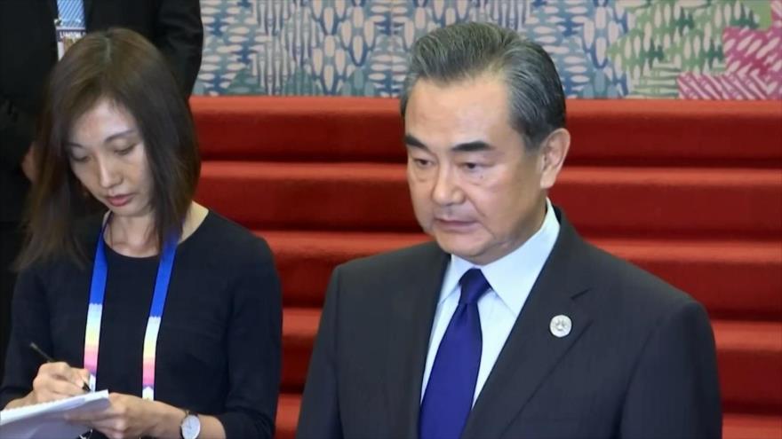 China aboga por diálogo para rebajar tensión en península coreana