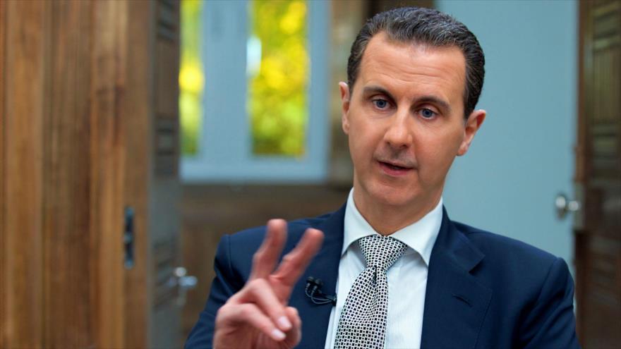 El presidente sirio, Bashar al-Asad, da una entrevista a la AFP desde la capital, Damasco, 12 de abril de 2017.