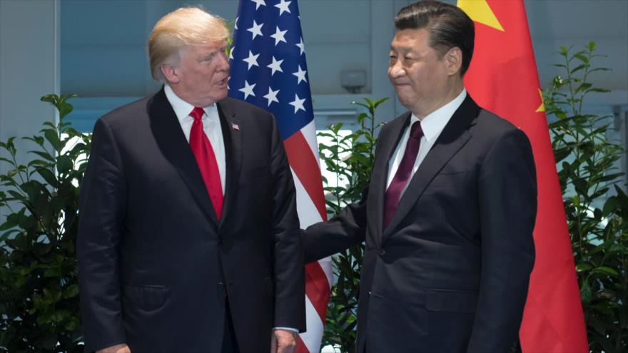 Presidente chino, Xi Jinping (dcha.), y su par de EE.UU., Donald Trump, en una reunión al margen de la cumbre del G20, Hamburgo, 8 de julio de 2017.