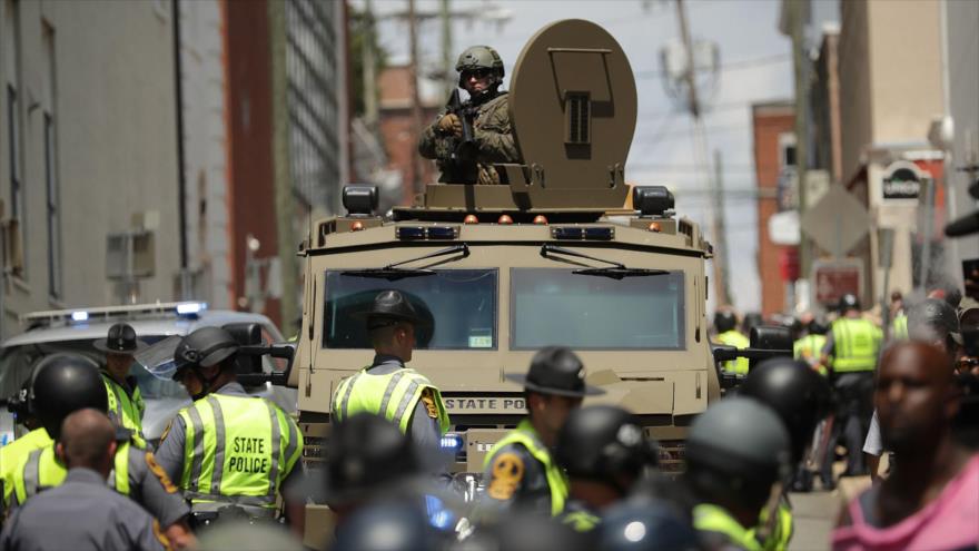 Un vehículo blindado durante unas manifestaciones violentas en Charlottesville, Virginia, 12 de agosto de 2017.